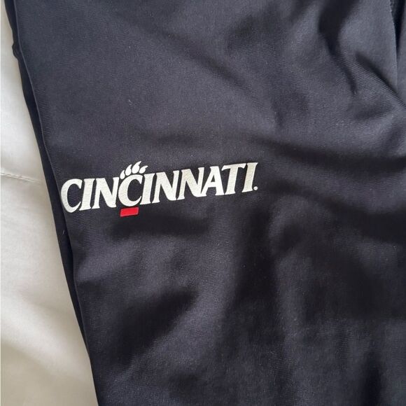Offer a Price University of Cincinnati Under Armour Black Women's Legging Size S - Picture 3 of 9